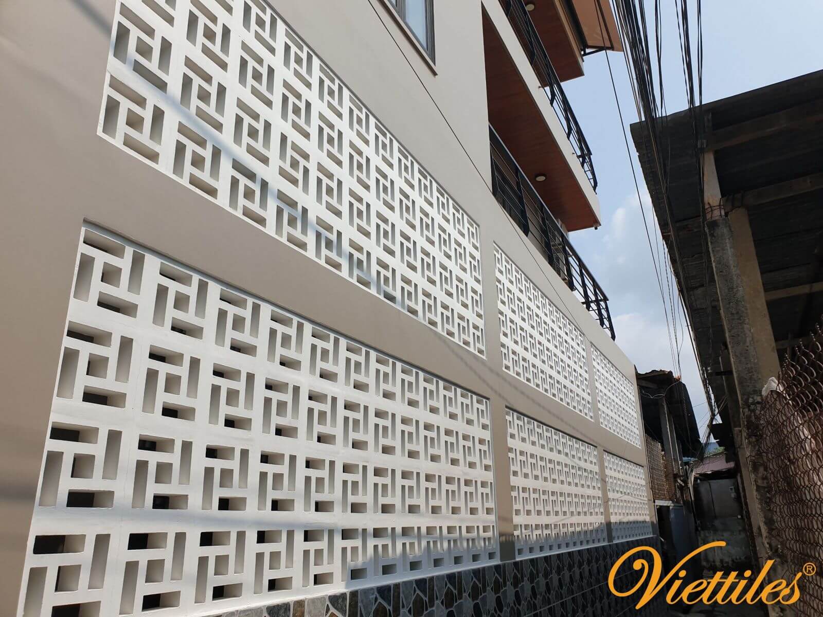 The reason you should use breeze block decorative fence?